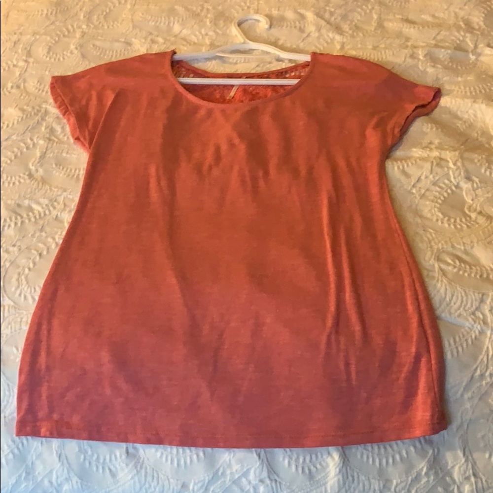 Short sleeve shirt